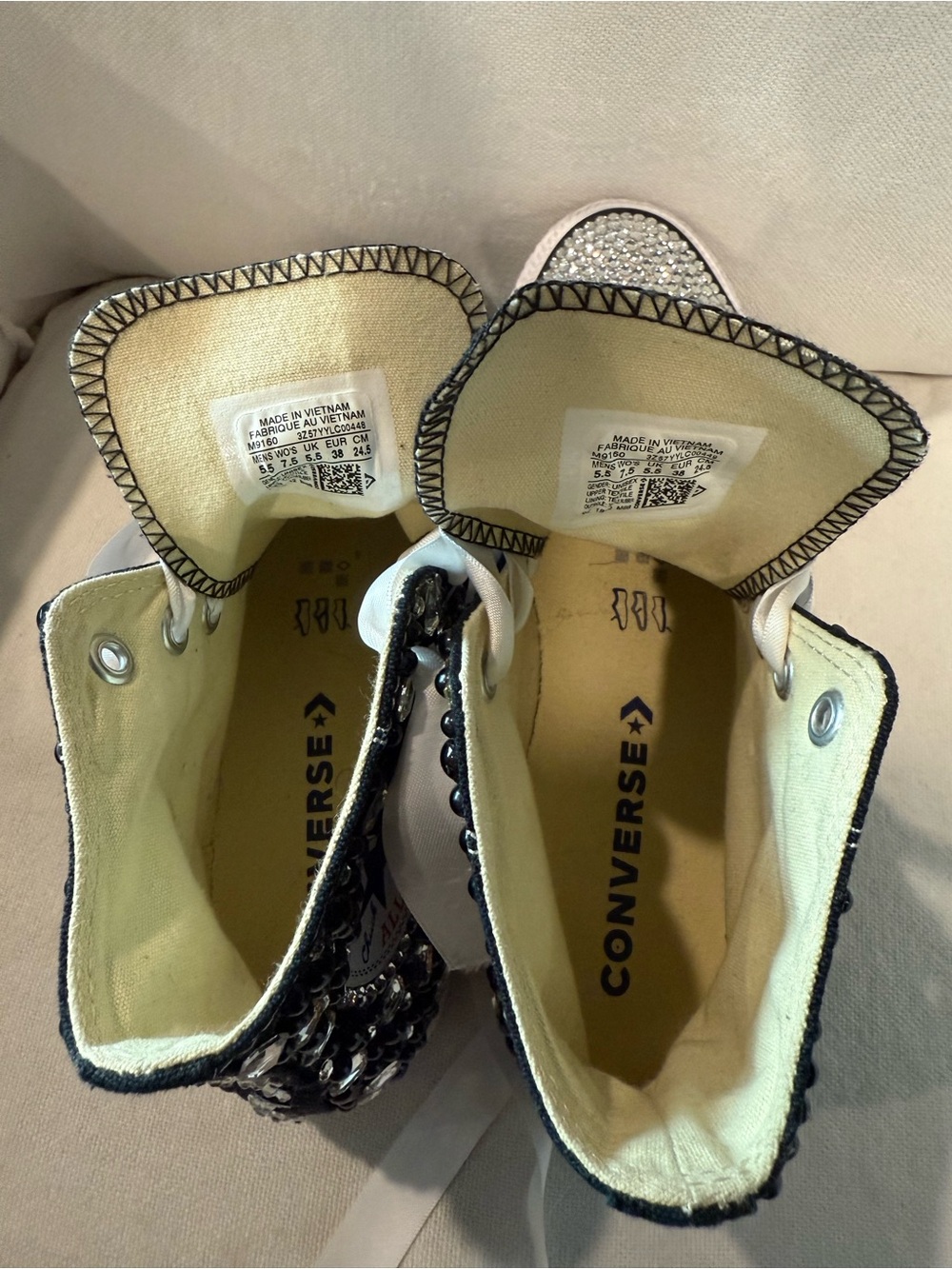 NwOT💥 Custom Hightop Bling Converse - Pearl & Rhinestone Sneakers💥 - Picture 6 of 9
